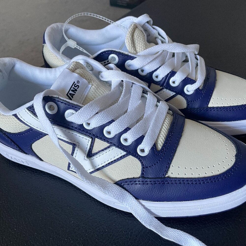 NWOT Vans Lowland Comfy Cush White / Purple / Beige